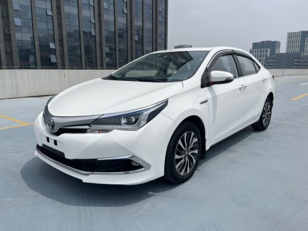 2018 Toyota Corolla Twin Engine 1 8L E CVT Smart Edition