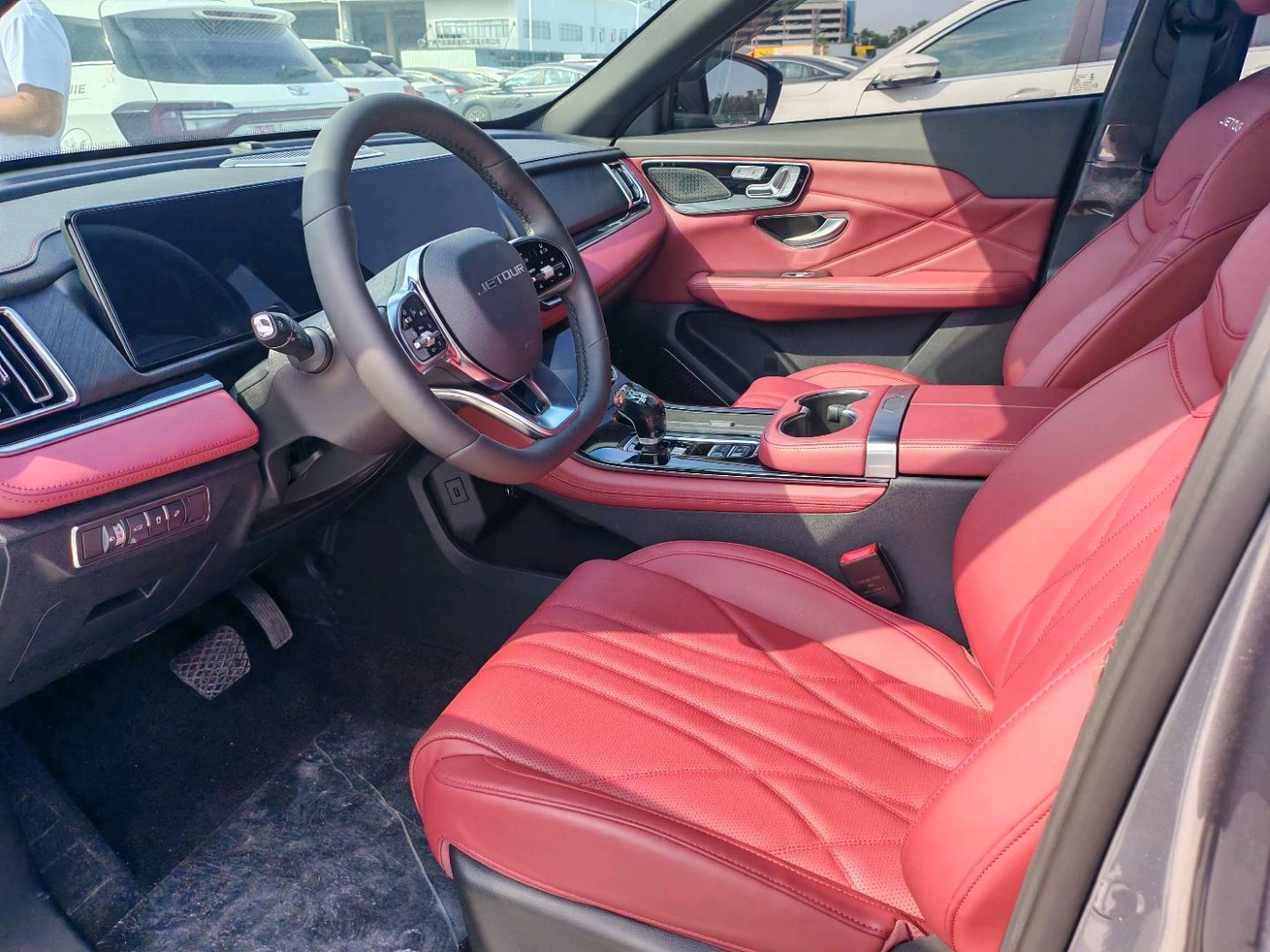 2024 Jetour X70 PLUS Champion Edition 1 5T DCT Champion PRO 5 Seat Image 5