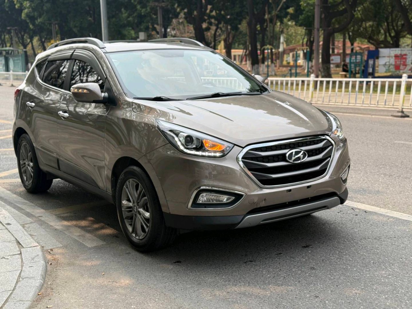 2015 Hyundai Beijing ix35 2 0L Automatic 2WD Smart Edition China IV Image 3