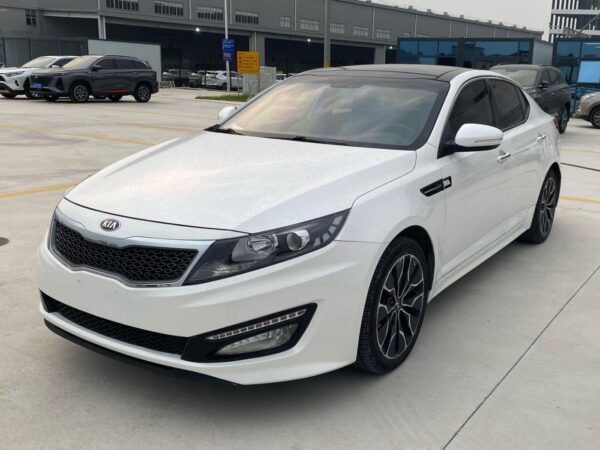 2012 Kia K5 2 0L Automatic DLX 2 Special Edition