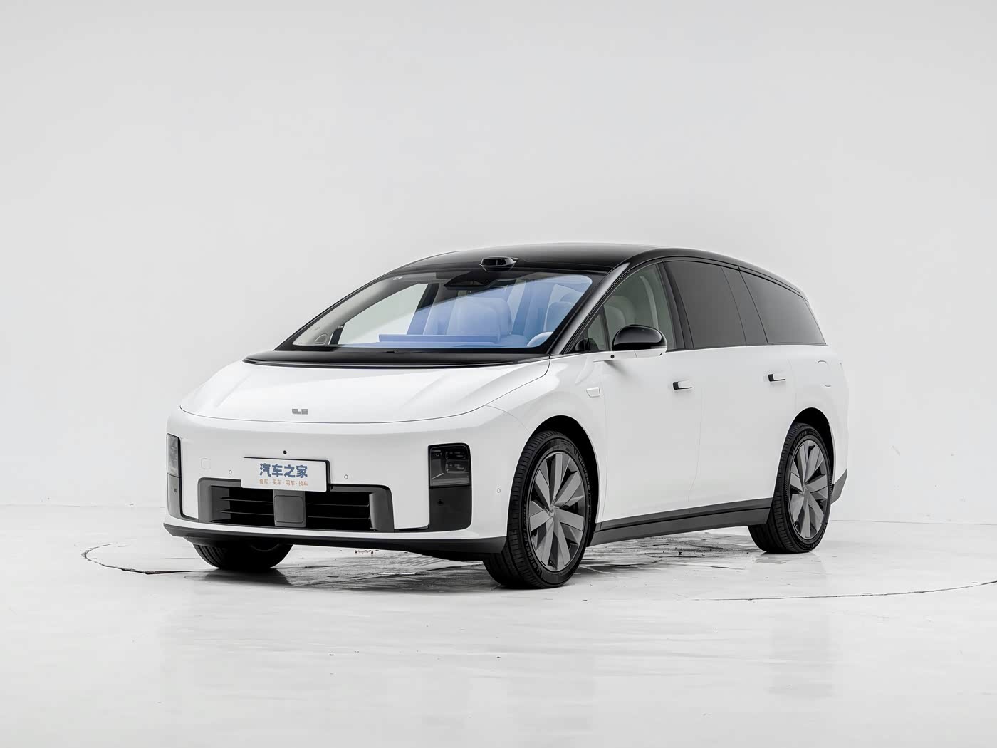 Li Auto i8