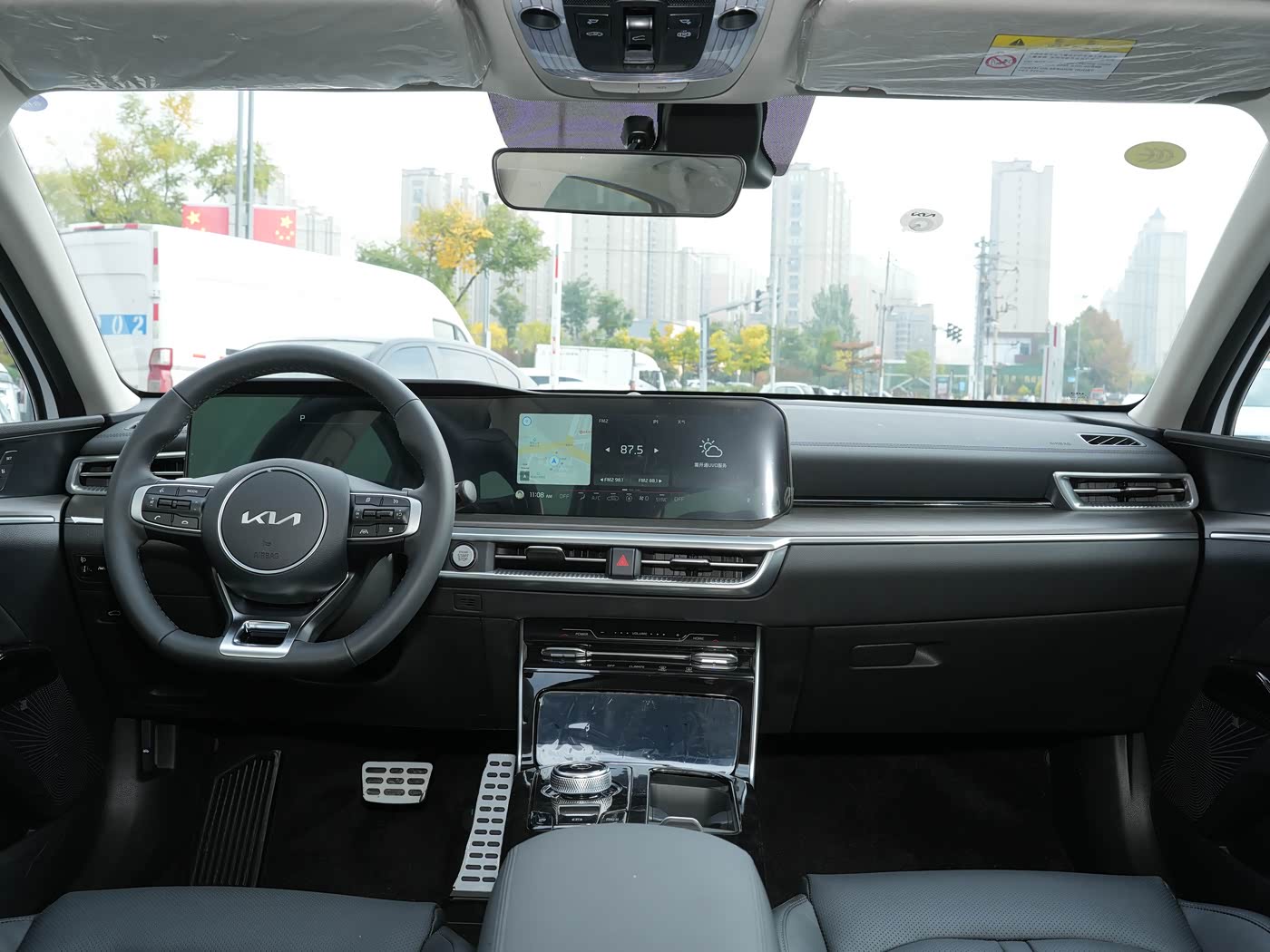 Kia K5 Image 4